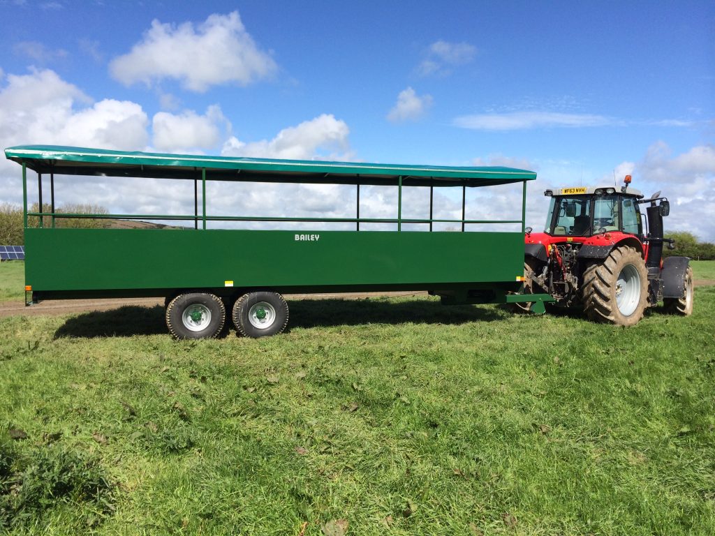 Farm ride trailer